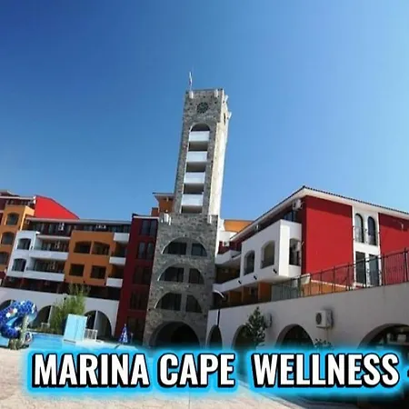Marina Cape & Wellness-relax Nr 32-35