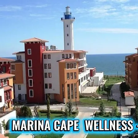 Marina Cape & Wellness-relax Nr 32-35